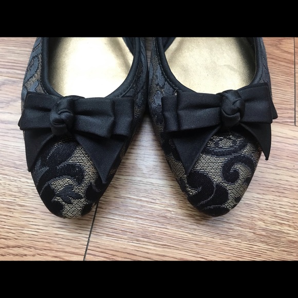 Ann Taylor Loft Flats - Picture 4 of 6